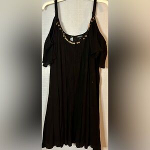 Plus size torrid dress with adjustable straps cold shoulder sleeves size4
